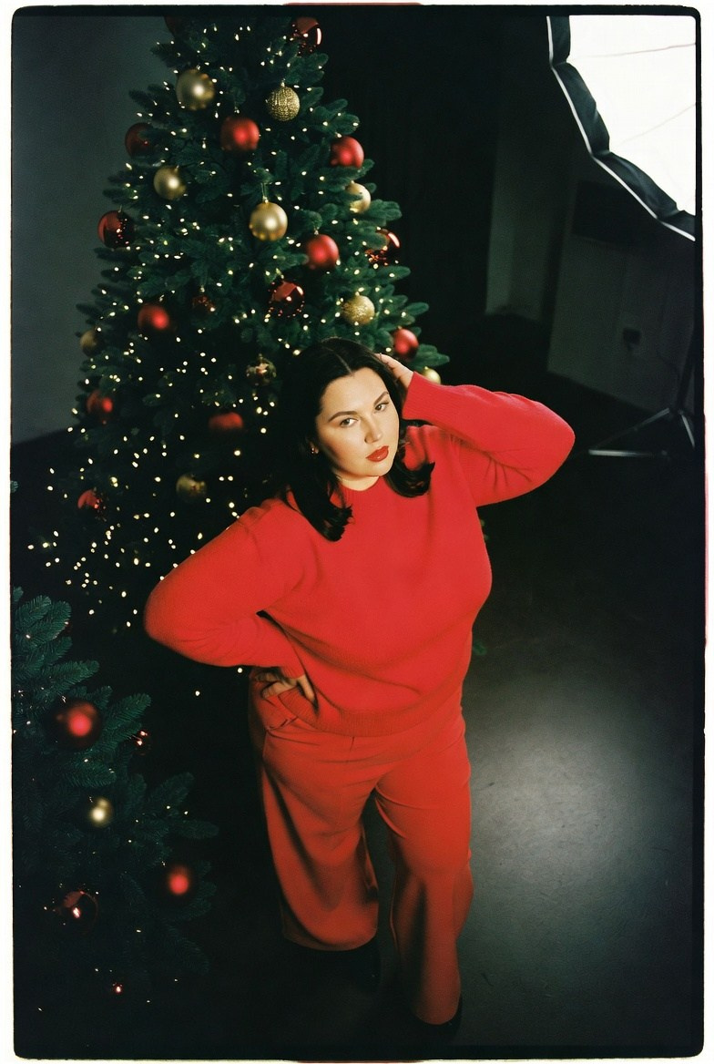 Плюс сайз в красном