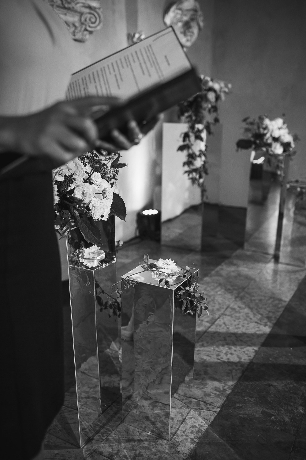 Свадьба в отеле Four Seasons Lion Palace St. Petersburg. Семейный, портретный и свадебный фотограф в Санкт-Петербурге и Москве