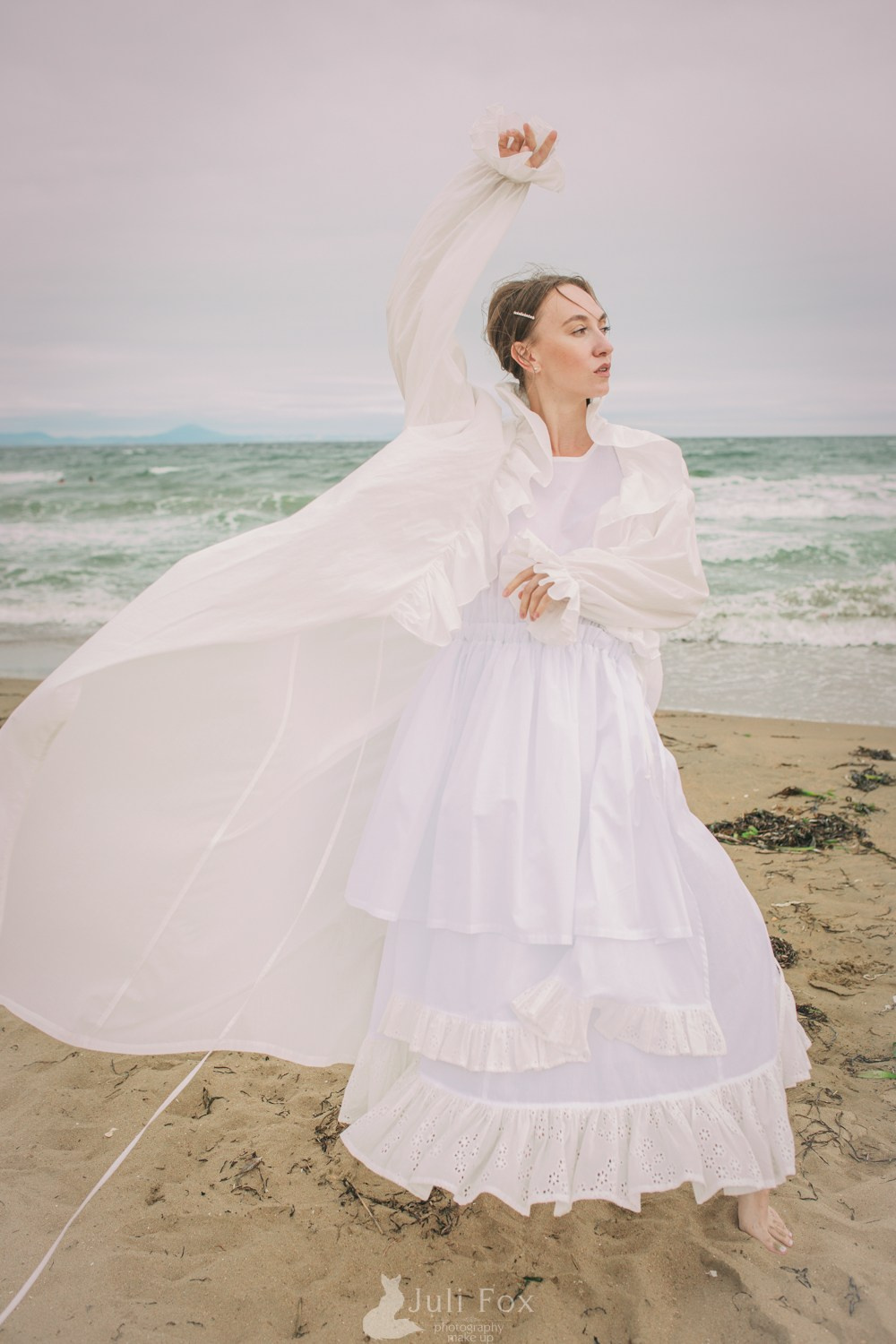 Фотосъемка для маркетплейсов во Владивостоке. Портретный, свадебный, репортажный фотограф во Владивостоке Юлиана Джули Фокс