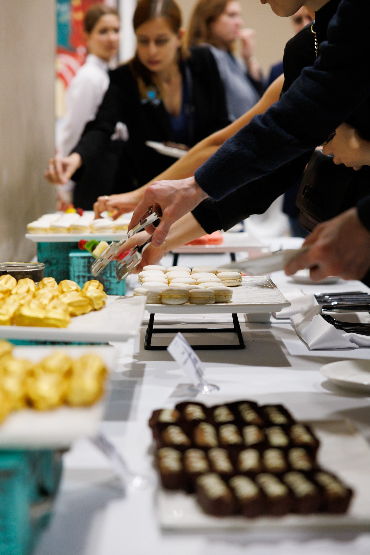 Дни рождения и корпоративы. Репортажный фотограф-портретист в Санкт-Петербурге Левон Сафарян