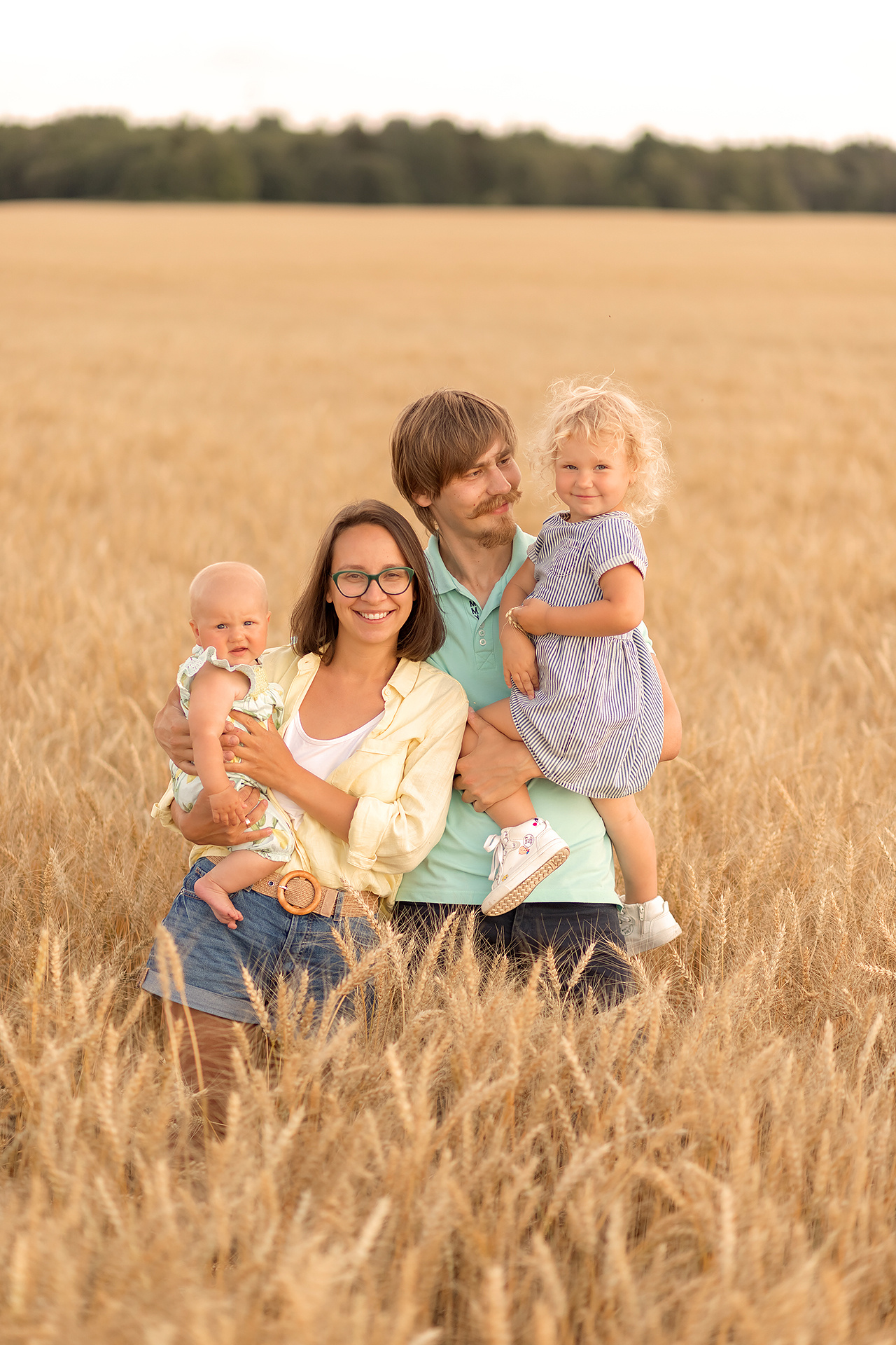 Маша, Андрей, Анюта и Олечка. Семейный фотограф в Санкт-Петербурге Анастасия Нечаева