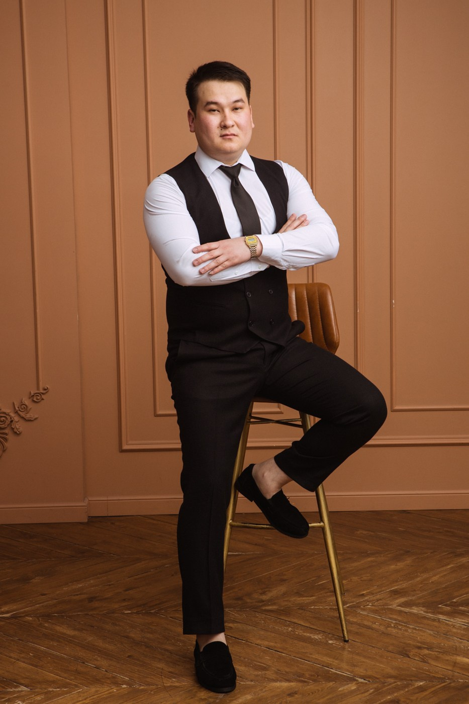 Студийный мужской портрет для выпускников медицинского университета. Фотографы в городе Волгограде — Людмила Агеева и Алексей Околелов