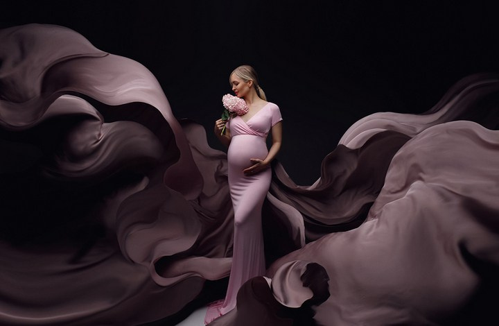 Фотосессия беременности в Москве — съемка беременных в студии