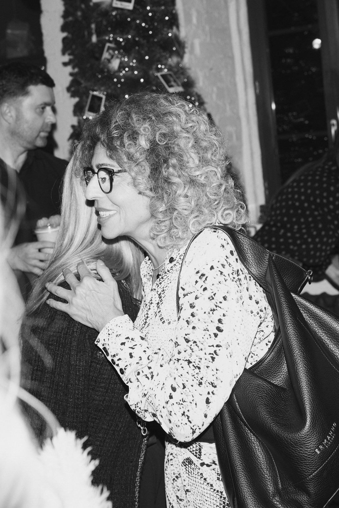 Поэтический вечер фото. Профессиональный фотограф Татьяна Евглевская