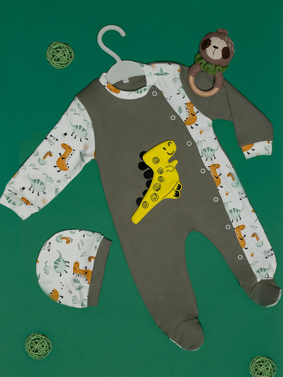 Детская одежда в композиции. Раскладкой flat lay. Предметная, рекламная фотосъёмка в Орле. Предметный фотограф в Орле