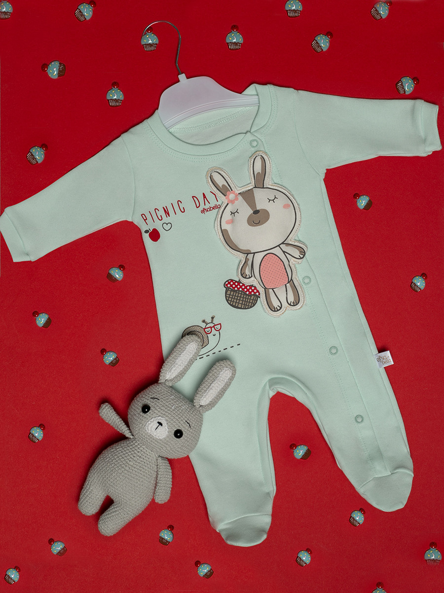 Детская одежда в композиции. Раскладкой flat lay. Предметная, рекламная фотосъёмка в Орле. Предметный фотограф в Орле