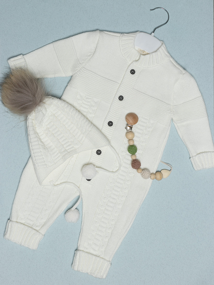 Детская одежда в композиции. Раскладкой flat lay. Предметная, рекламная фотосъёмка в Орле. Предметный фотограф в Орле