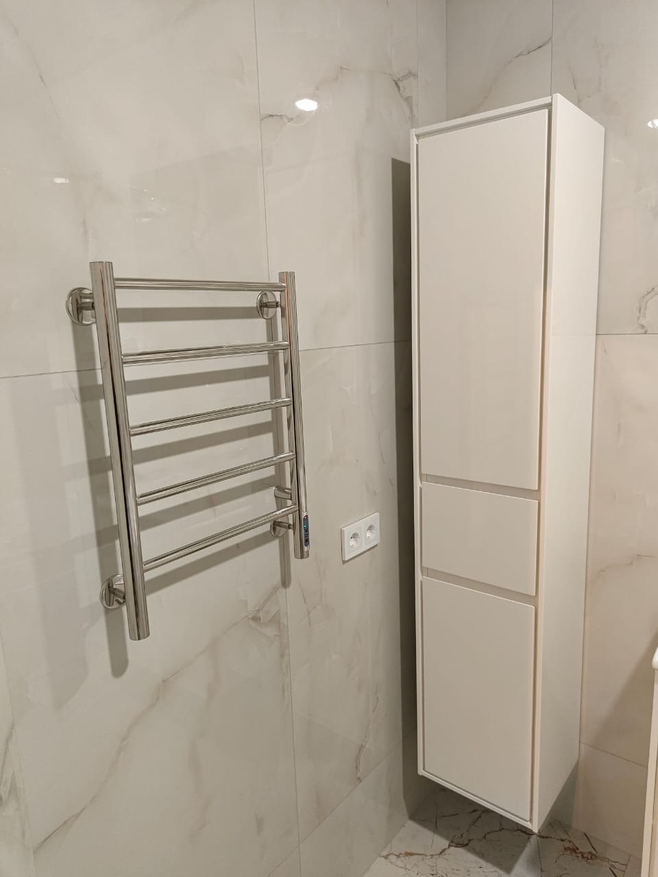 Ванная комната (ул. Симонова д. 11). Ремонт санузла, туалета, ванной под ключ в Казани. Укладка плитки