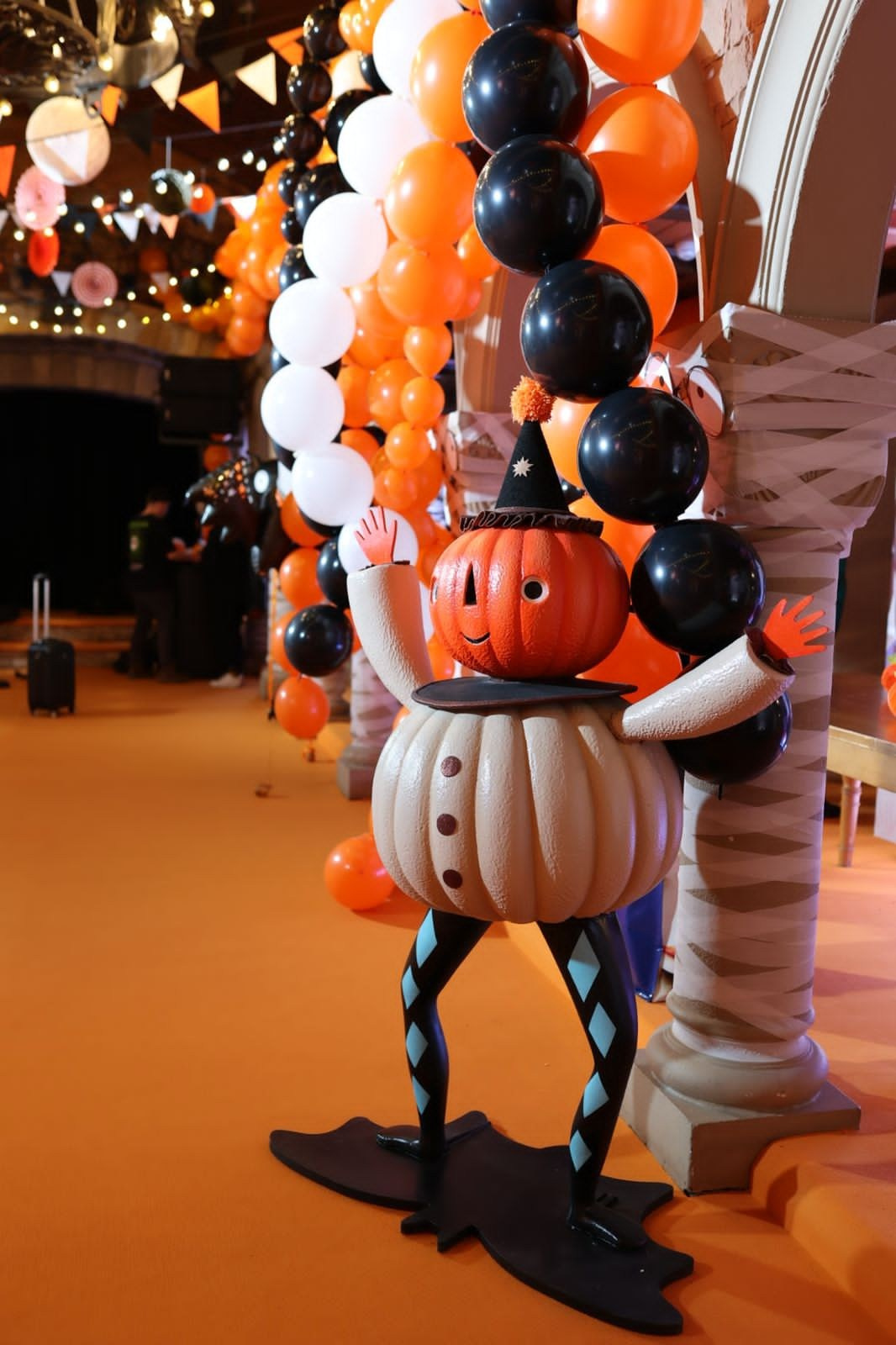 RETRO HALLOWEEN | 31.10.2022 | МО, ресторан «Дворянское гнездо». МашаШарики | Декоратор | Москва