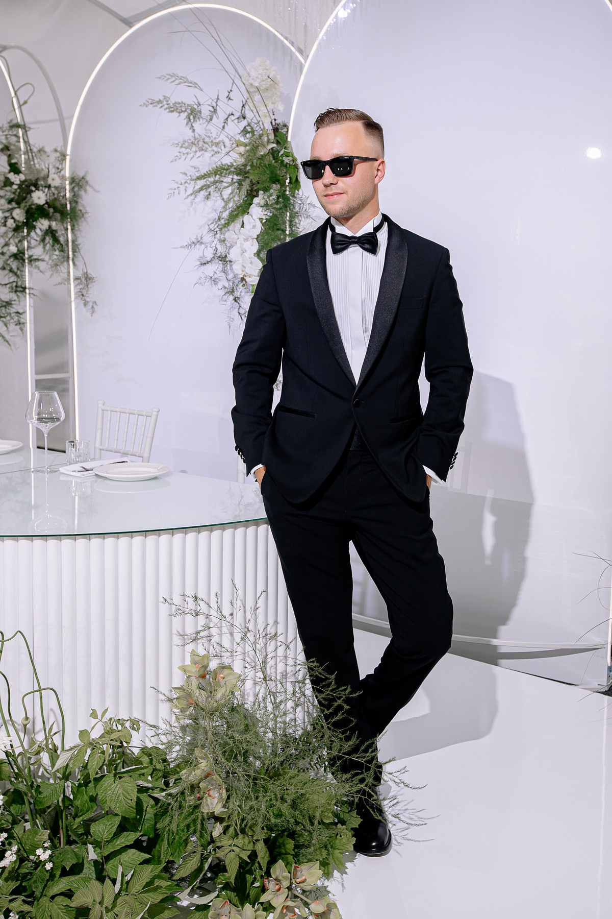 Свадебная фотосессия в отеле с собаками. Свадебный и семейный фотограф в Тамбове Сергей Григорьев