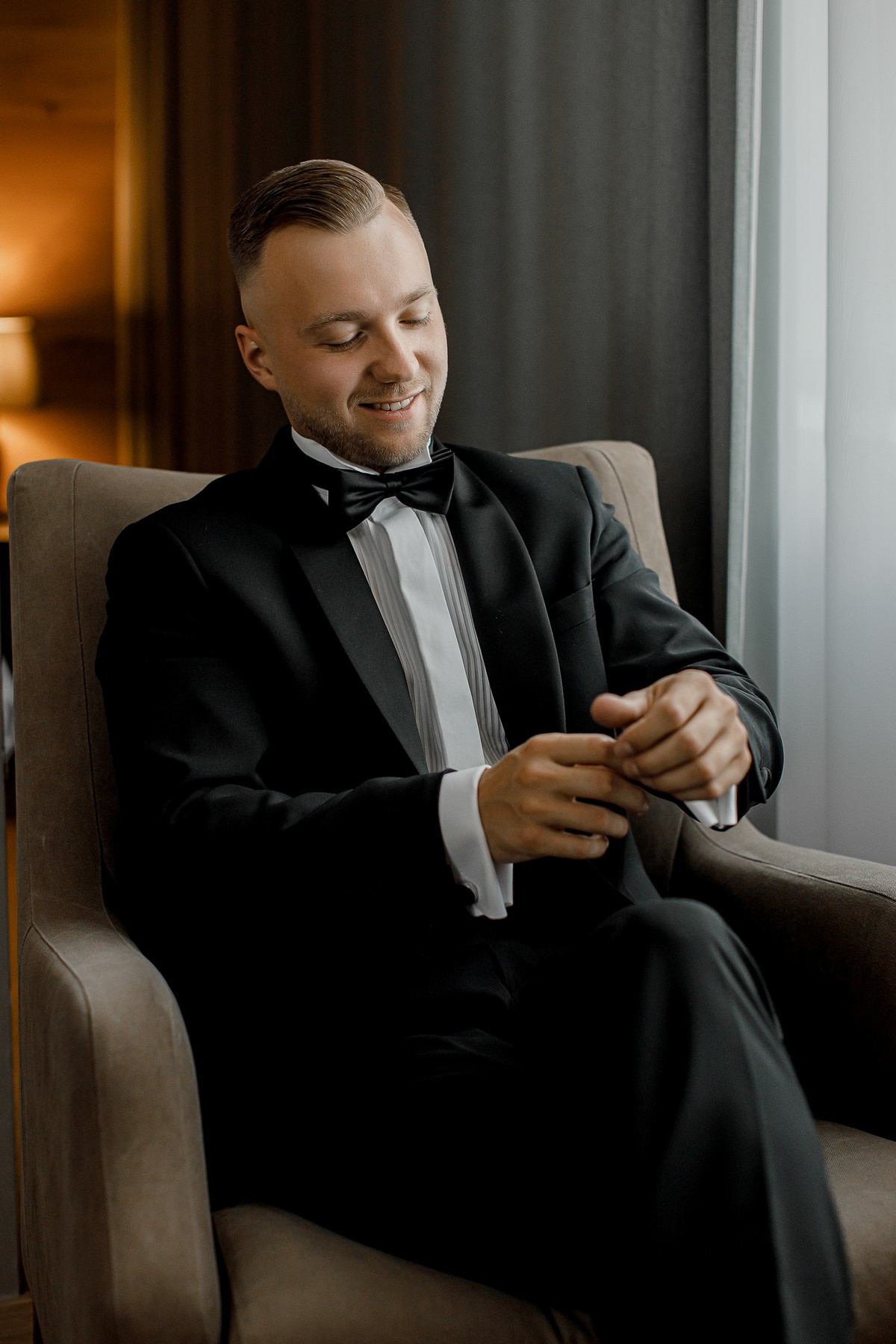 Свадебная фотосессия в отеле с собаками. Свадебный и семейный фотограф в Тамбове Сергей Григорьев