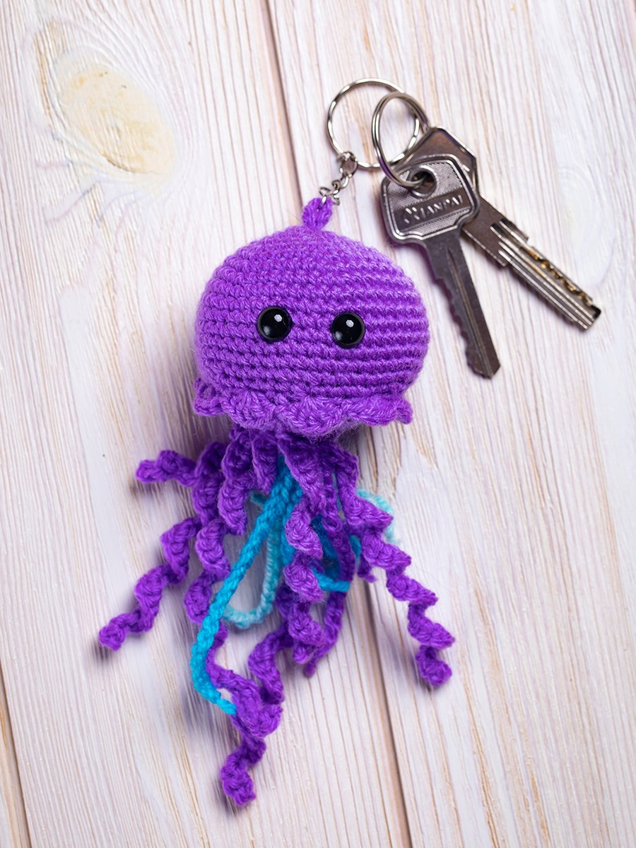 Профессиональная предметная фотосъемка брелков в Москве и Московской области. Фотостудия в Москве LUXARTPHOTO