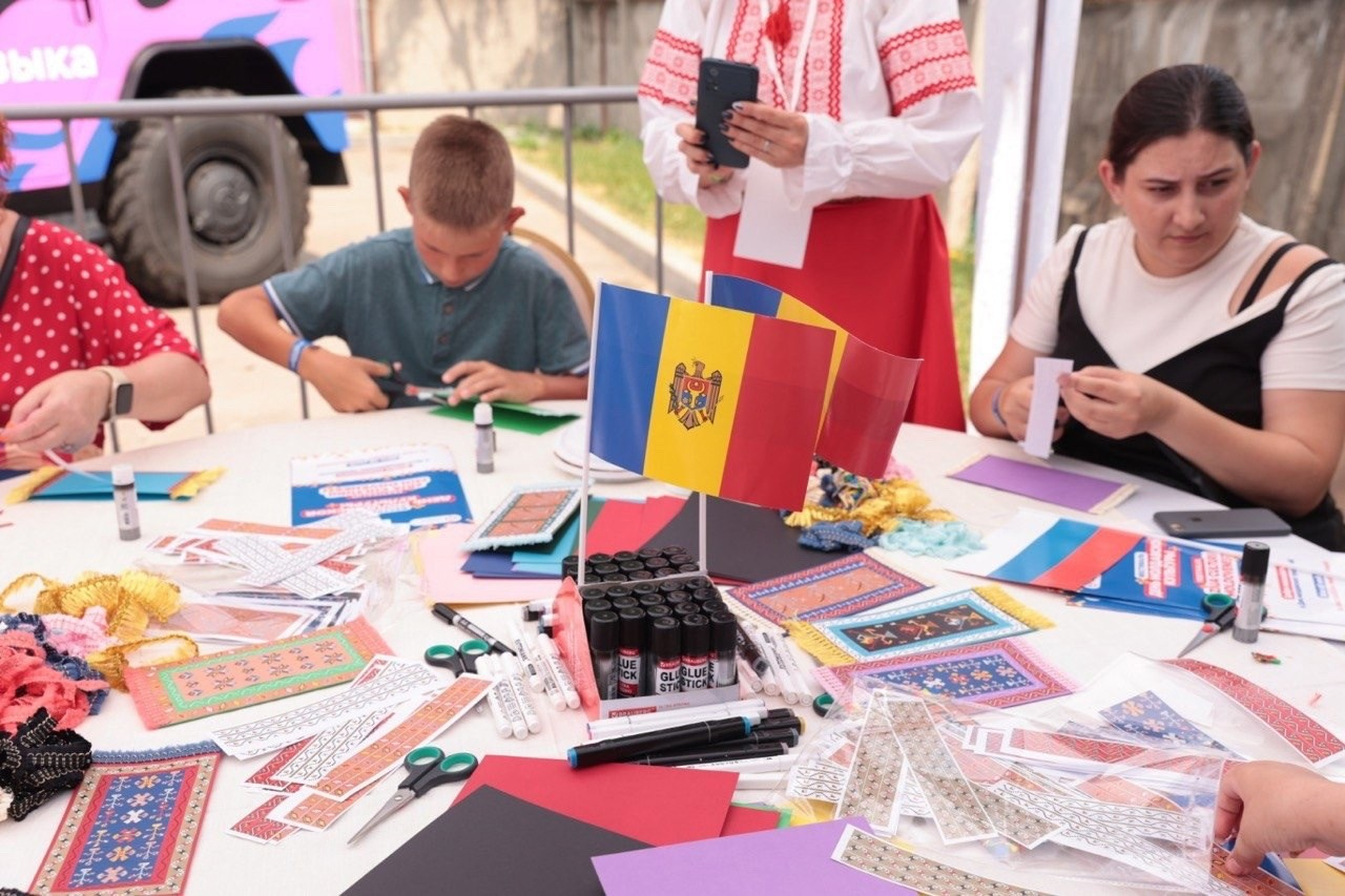 Фестиваль «ДЕНЬ МОЛДАВСКОЙ КУЛЬТУРЫ». Евгений Тюнин. Режиссура событий в Москве и по России