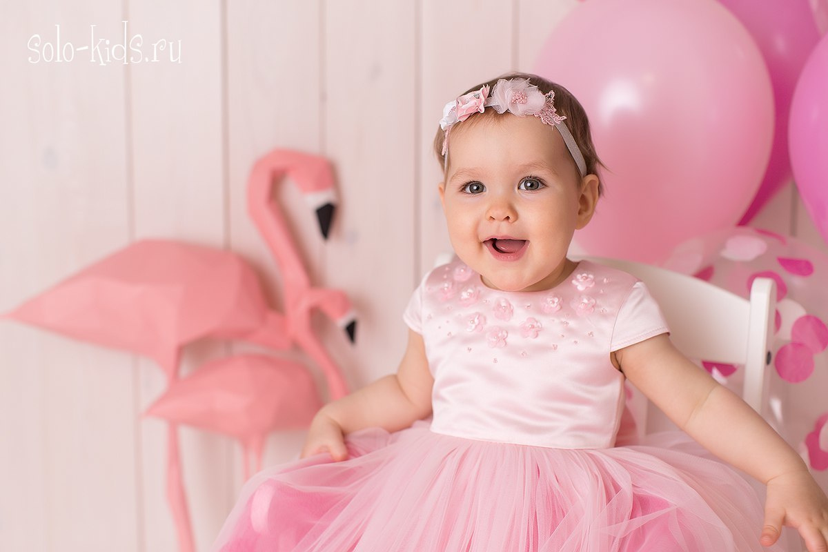 Фотографии на годик. Фотограф новорожденных в Екатеринбурге Анастасия Быдзина