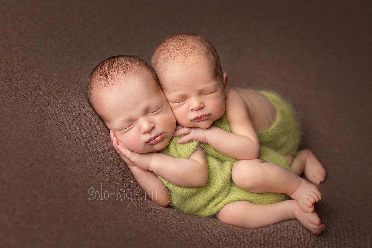 Фотографии новорожденных. Фотограф новорожденных в Екатеринбурге Анастасия Быдзина