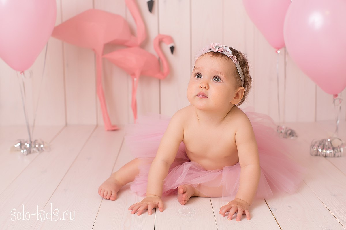 Фотографии на годик. Фотограф новорожденных в Екатеринбурге Анастасия Быдзина