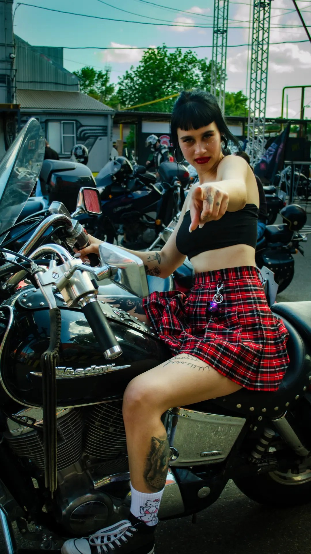 Кристина на байке. Портретный фотограф в Краснодаре Юлия Кудряшова