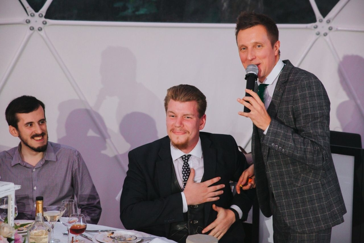 Ксюша и Коля. Ведущий на свадьбу в Москве Зубков Алексей