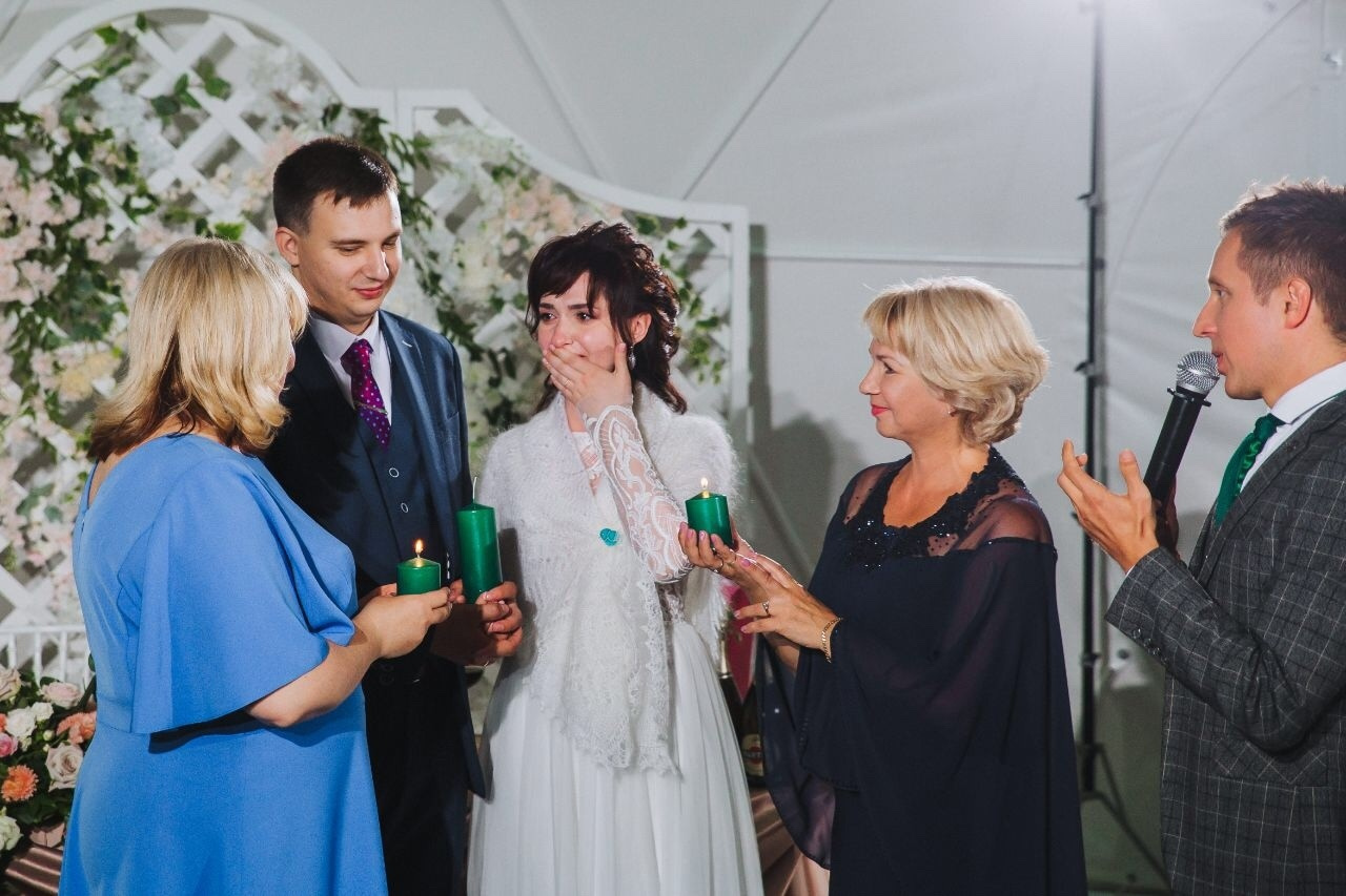 Ксюша и Коля. Ведущий на свадьбу в Москве Зубков Алексей