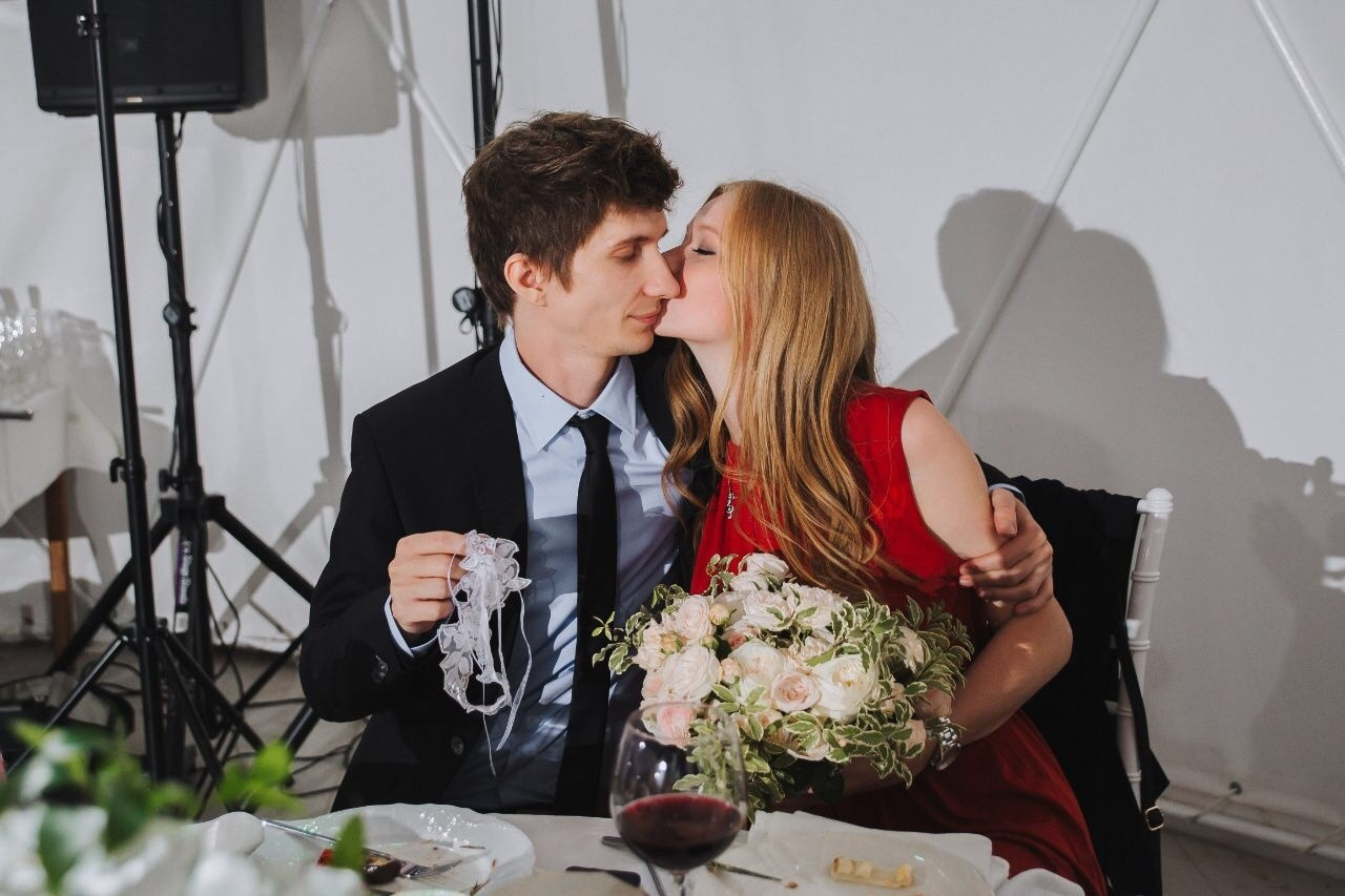 Ксюша и Коля. Ведущий на свадьбу в Москве Зубков Алексей