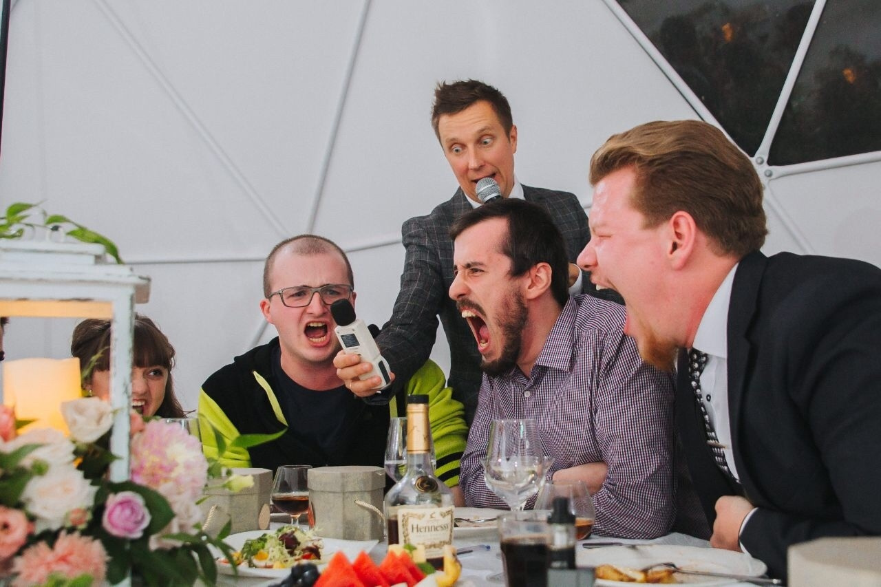 Ксюша и Коля. Ведущий на свадьбу в Москве Зубков Алексей