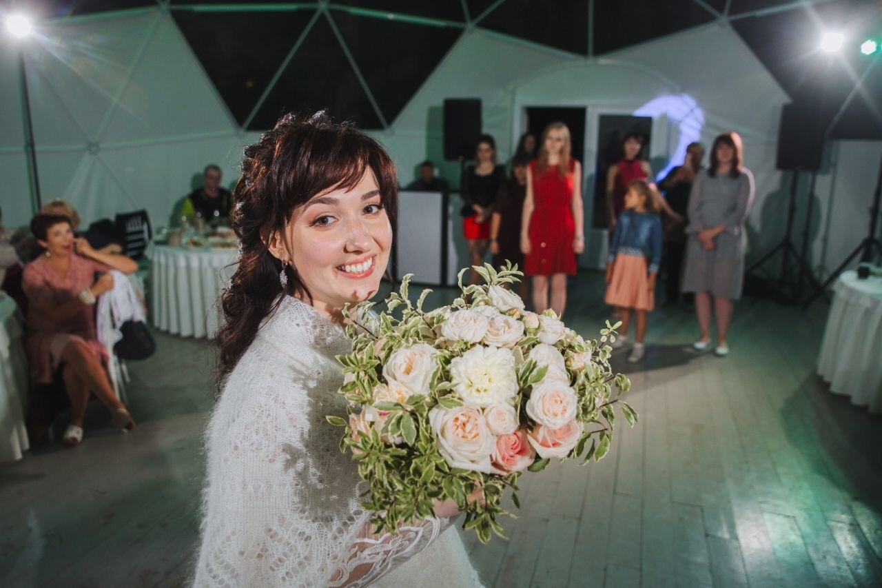 Ксюша и Коля. Ведущий на свадьбу в Москве Зубков Алексей