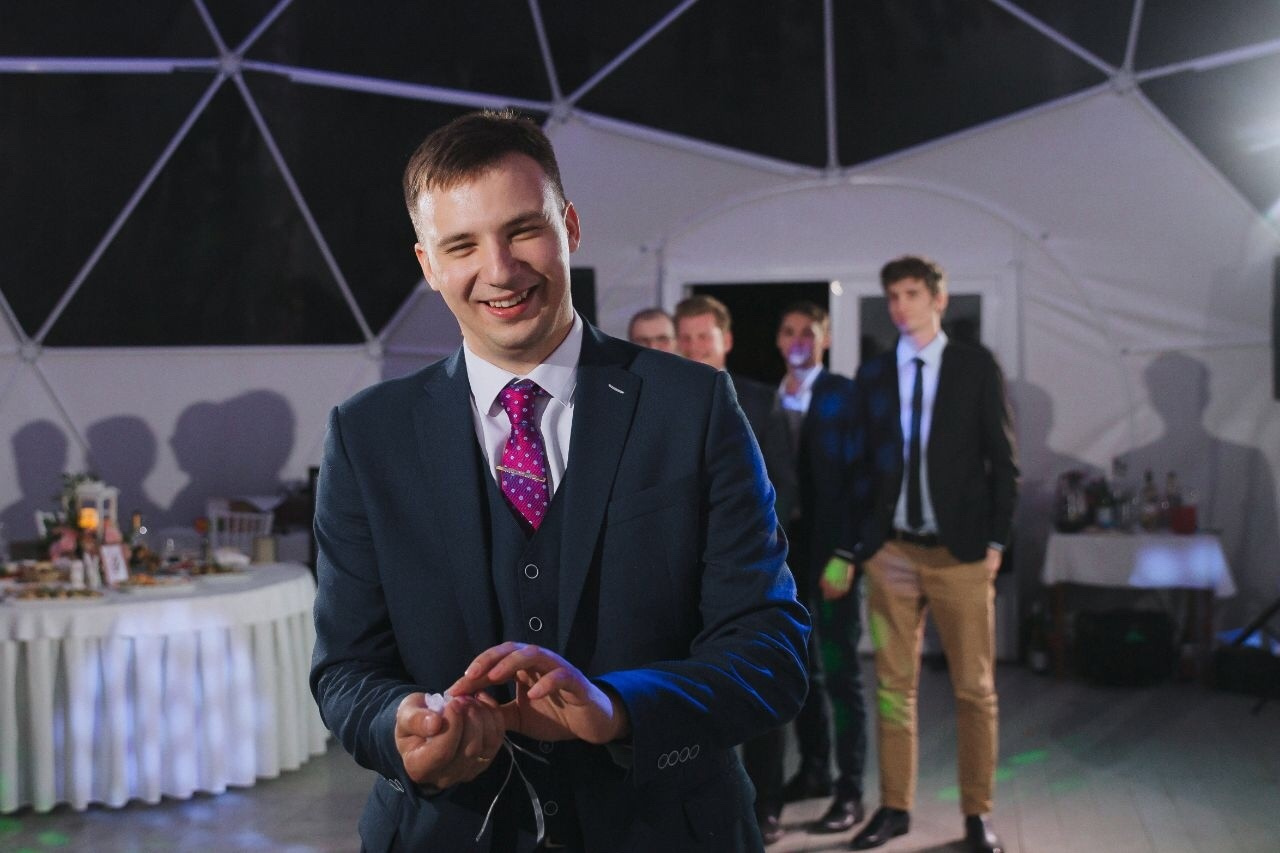 Ксюша и Коля. Ведущий на свадьбу в Москве Зубков Алексей