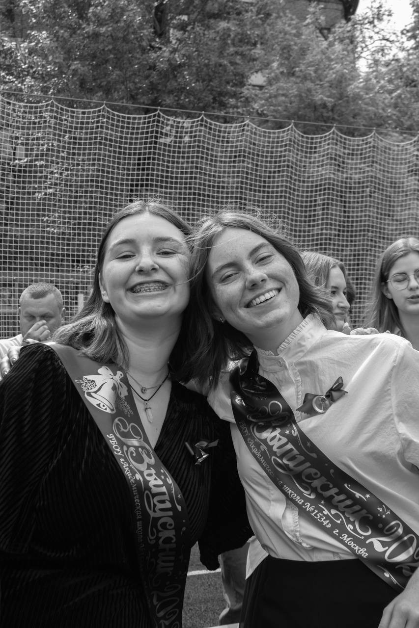 Последний звонок. Фотограф про чувства Варя Сильвестрова, Москва