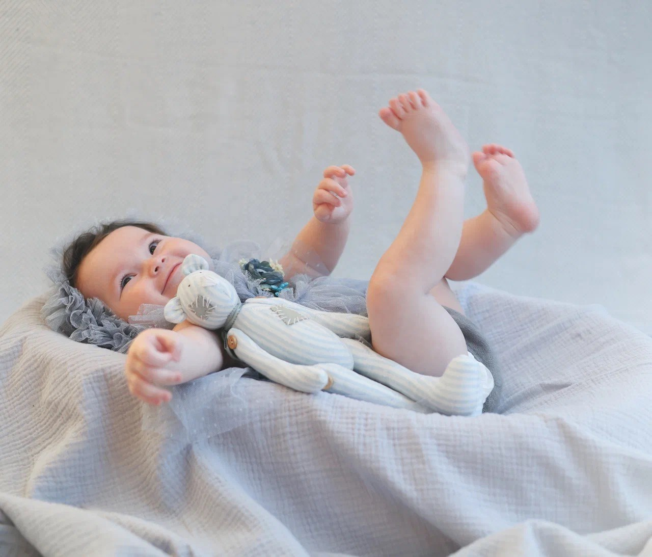 Фотосессия Мии в фиолетовом стиле. Фотограф ANNA GEREIHAN