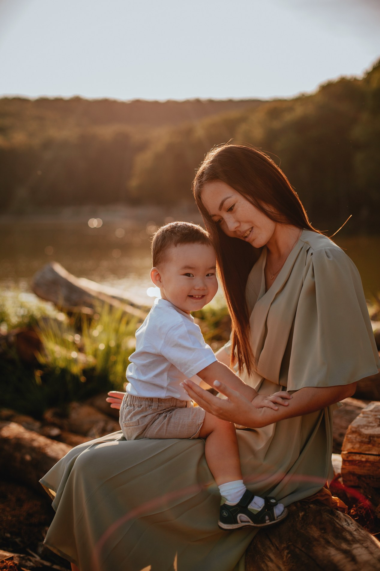 Зарисовки счастья у озера. Семейный и свадебный фотограф в Саратове Катерина Оленская