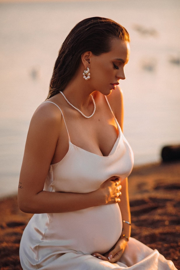 Sea. NatalieDmi — фотосессия беременности, семейный фотограф, портрет