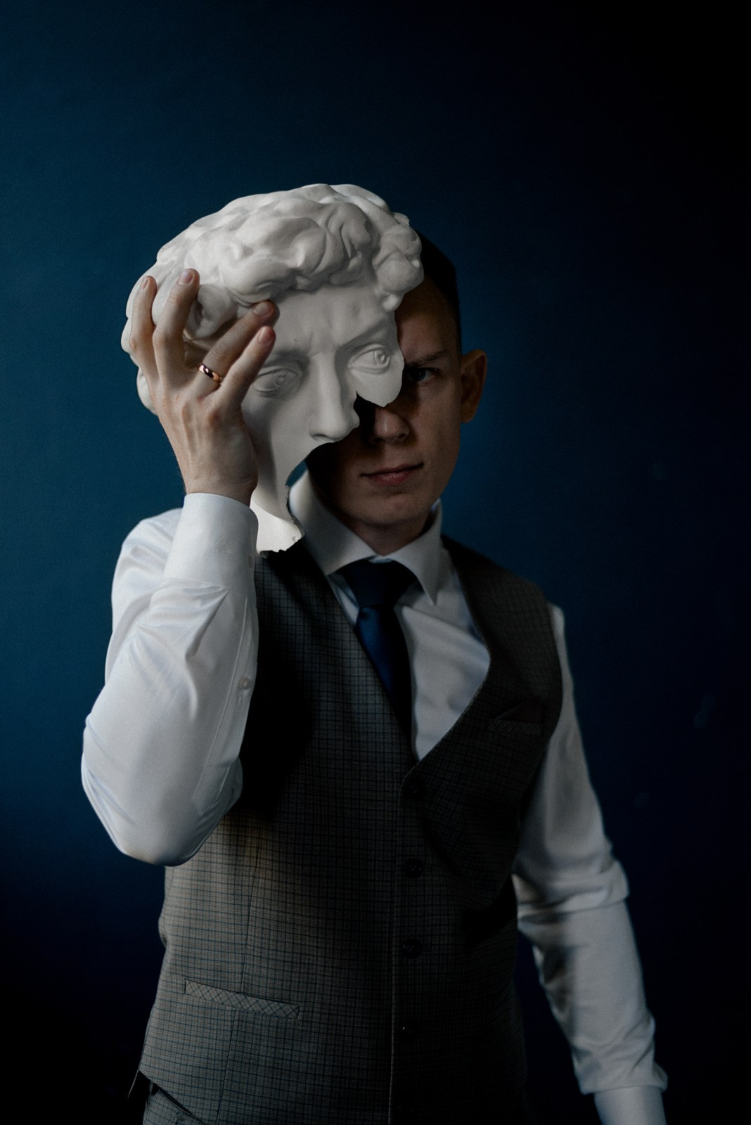 Свадебная фотосессия в стиле минимализм в Тюмени — Максим и Таня — Фотограф Дарья Мустафина. Фотограф Дарья Мустафина, Тюмень