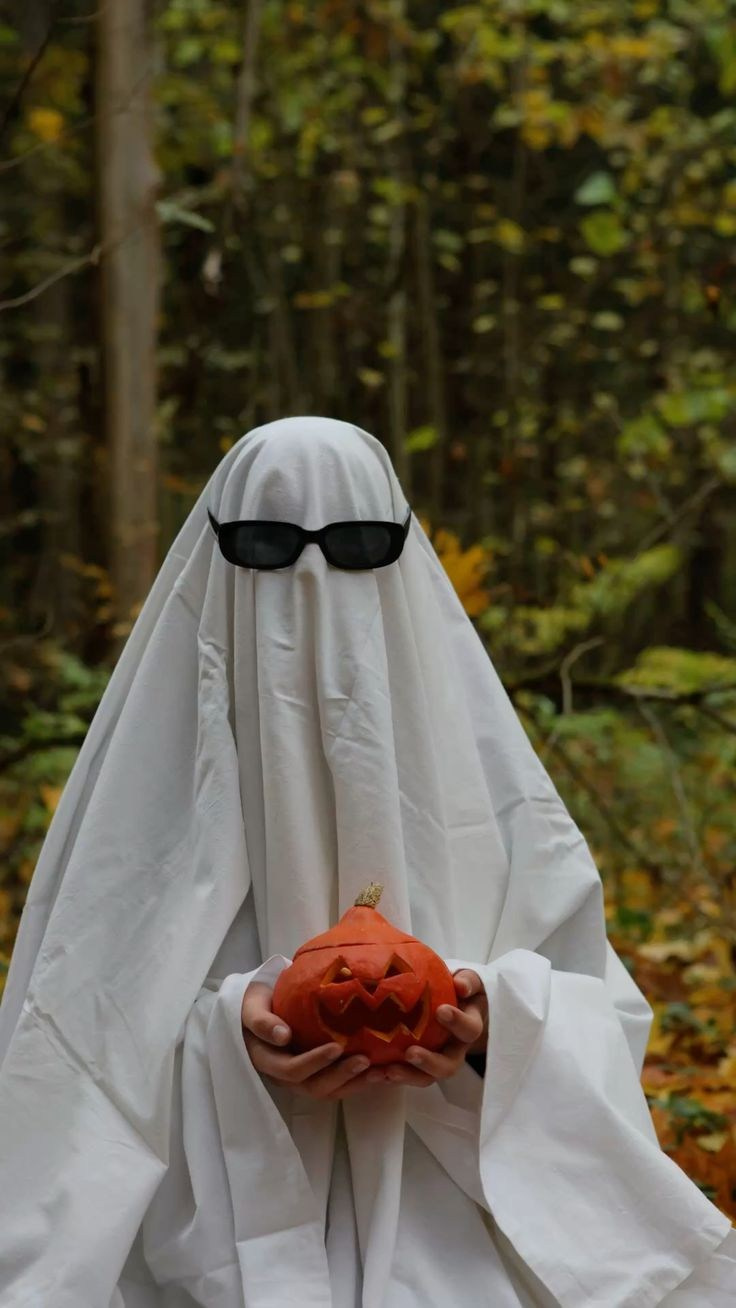 Съемка в образе призрака. Портретный фотограф из Москвы Комбар Елизавета