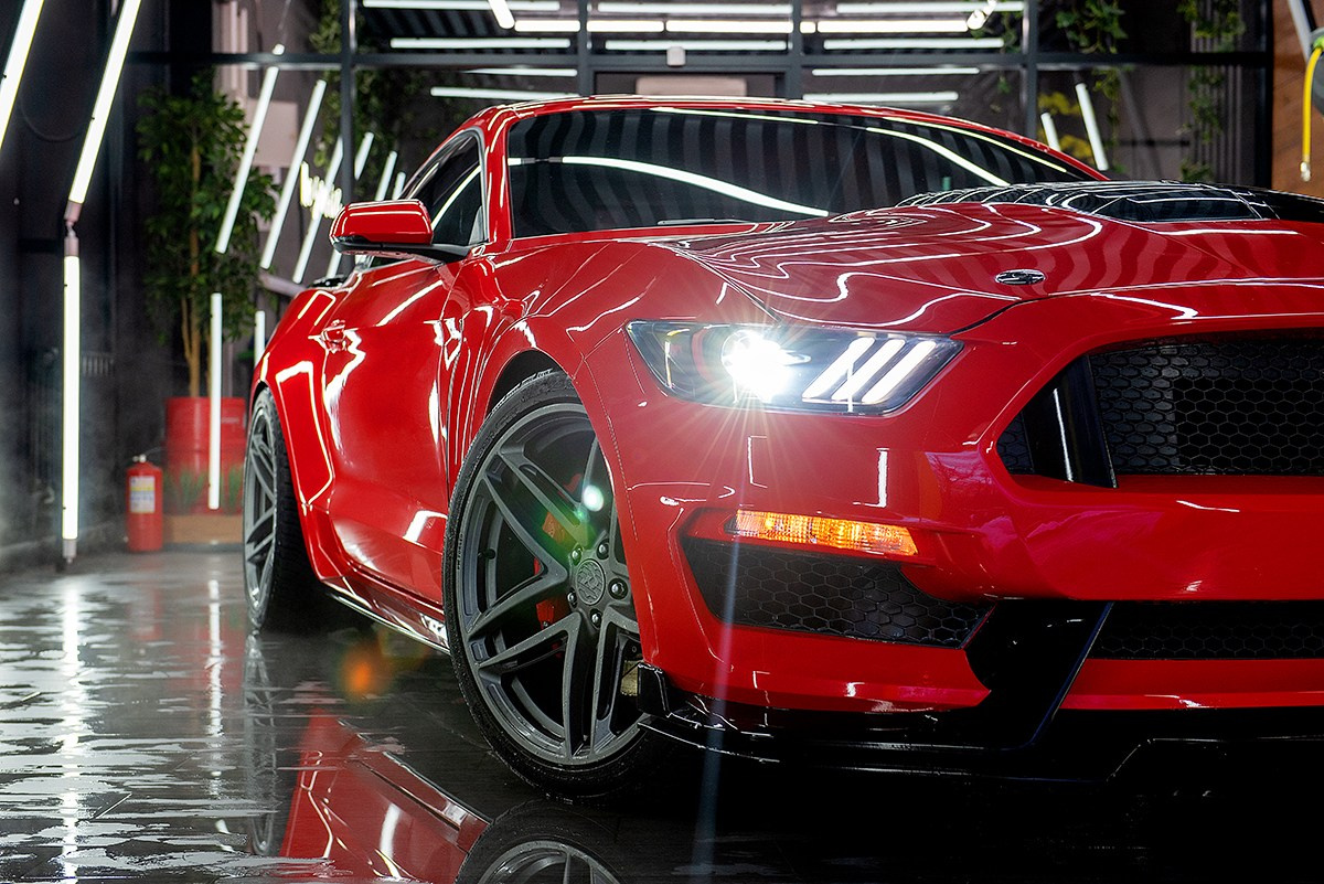 Mustang. Семейный и коммерческий фотограф в Сочи Александр Бодунов