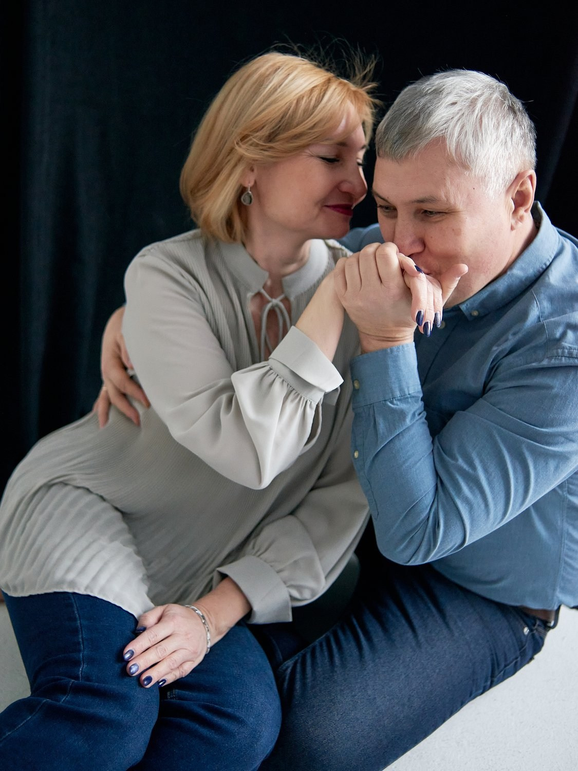 Семейная съемка в студии. Портретный фотограф в Санкт-Петербурге