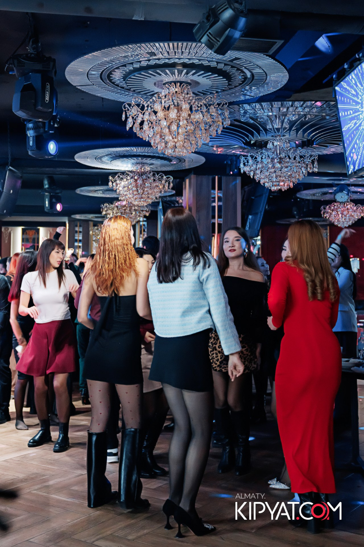 ЗАЯ, НА БИС. КИПЯТКОМ АЛМАТЫ!