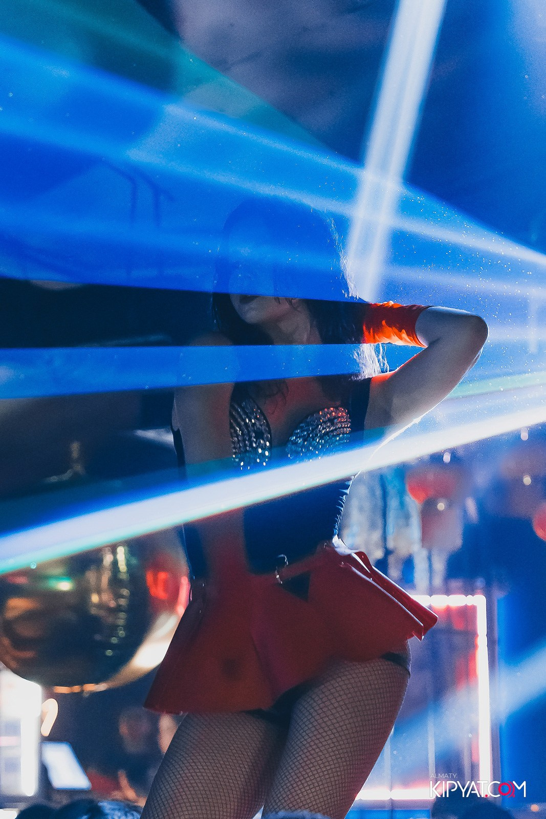 UYAT EMES BAR. КИПЯТКОМ АЛМАТЫ!