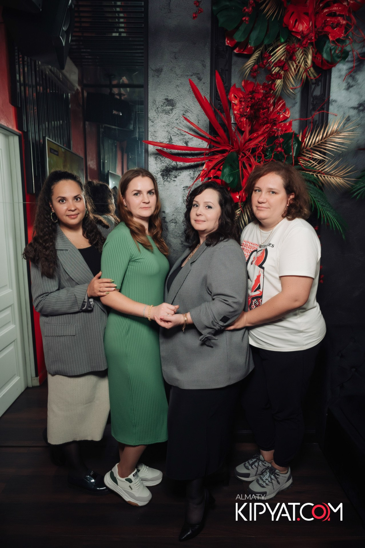 УХО И МЕДВЕДЬ НА САИНА. КИПЯТКОМ АЛМАТЫ!