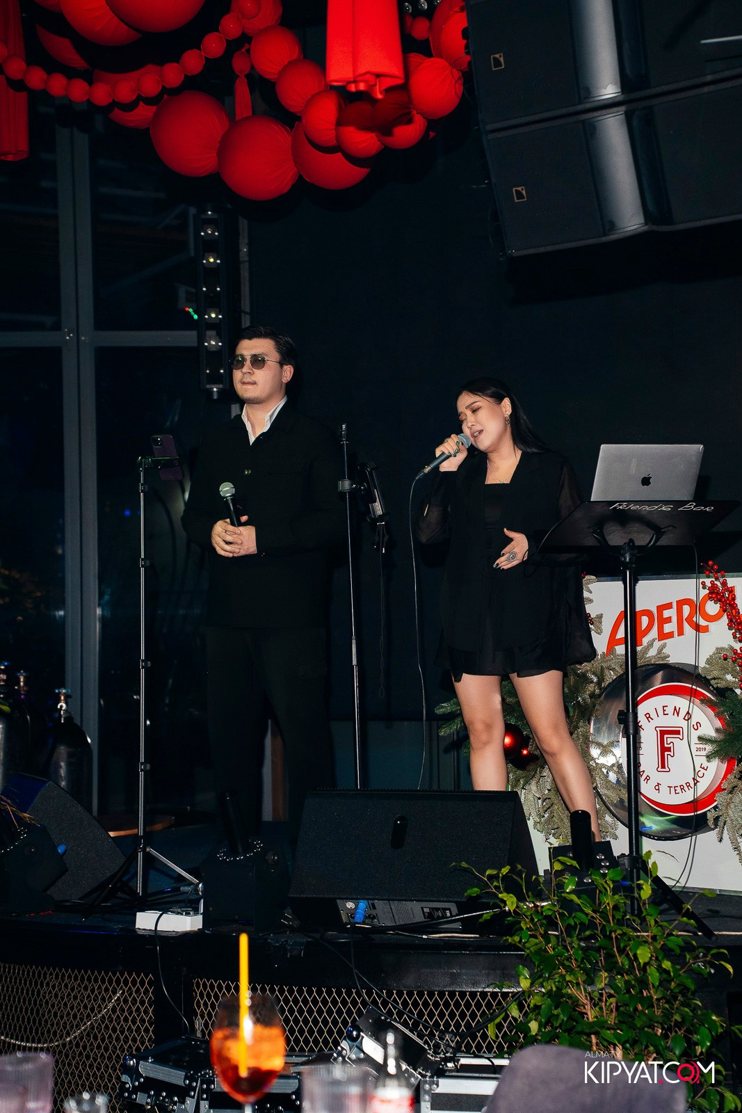 FRIENDS BAR & TERRACE. КИПЯТКОМ АЛМАТЫ! Фотосъемка мероприятий в Алматы