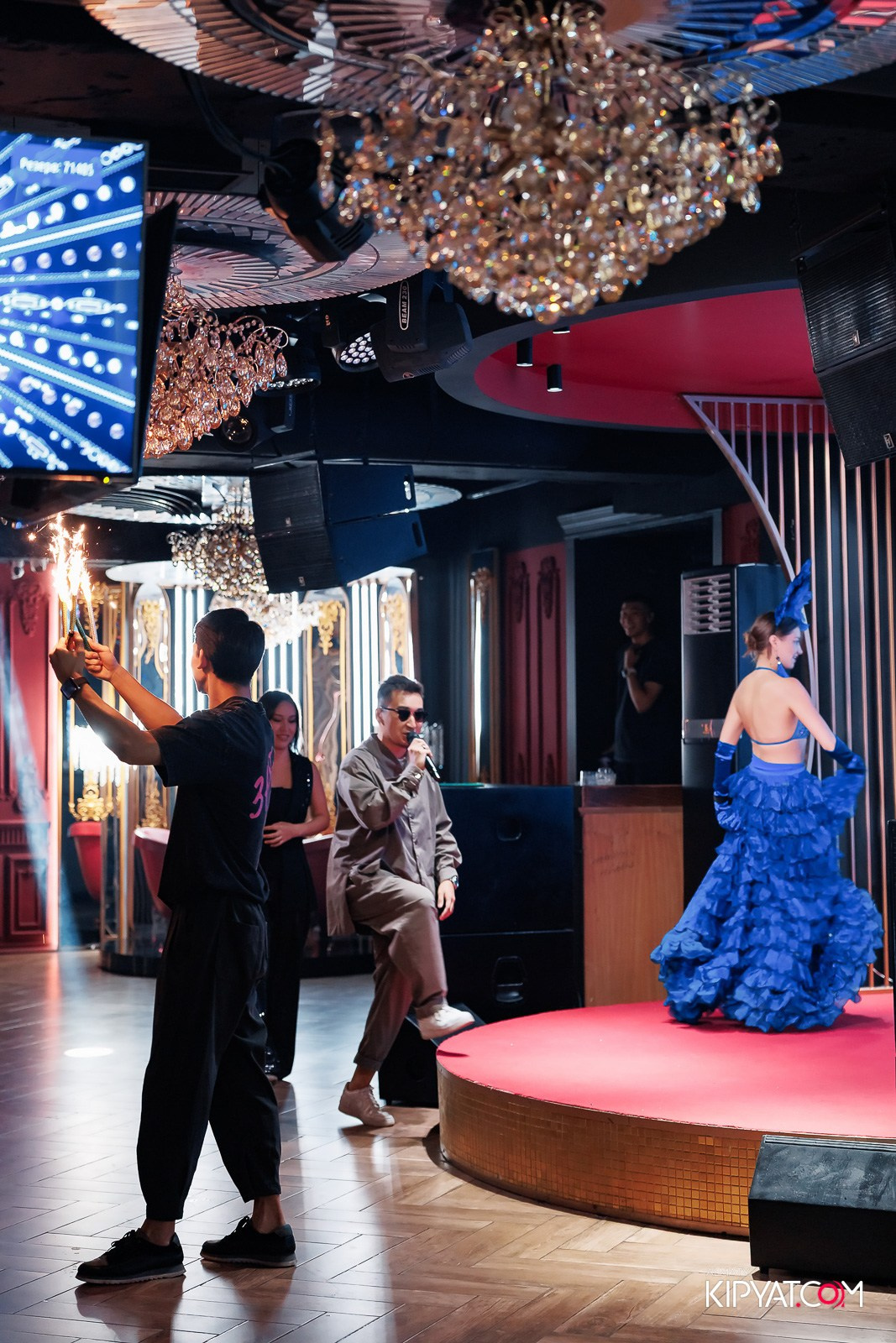 ЗАЯ, НА БИС. КИПЯТКОМ АЛМАТЫ!