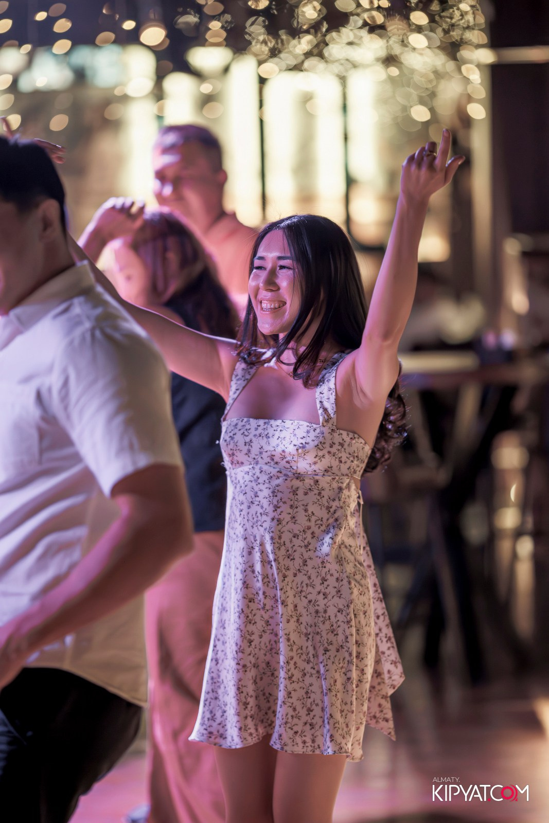 MUNCHEN PUB. КИПЯТКОМ АЛМАТЫ!