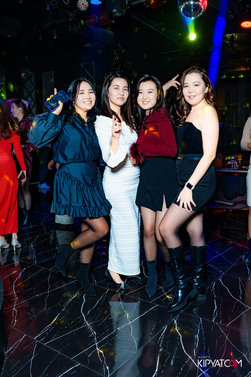 MOOD KARAOKE & TERRACE. КИПЯТКОМ АЛМАТЫ!