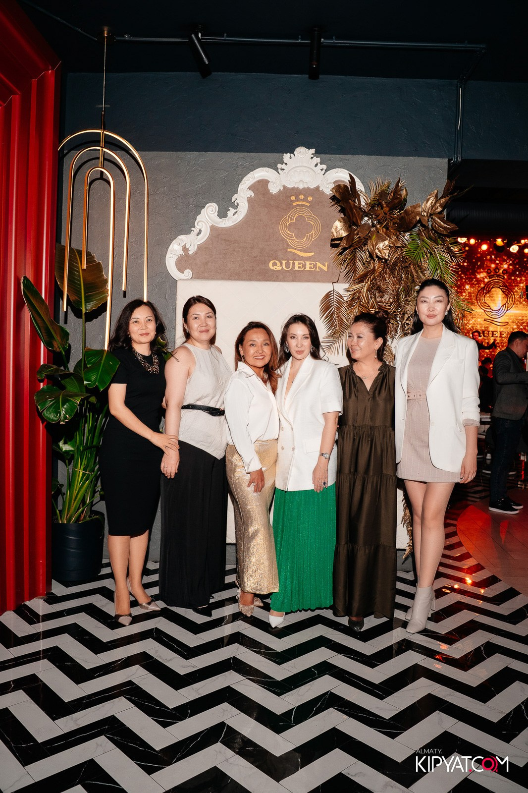 QUEEN. КИПЯТКОМ АЛМАТЫ!