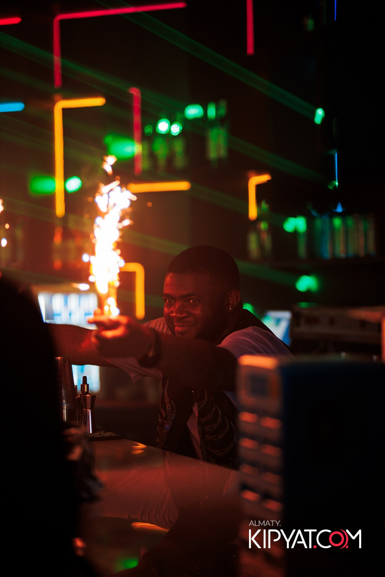 КОНЦЕРТ ГРУППЫ HIFI SANTA BARBARA. КИПЯТКОМ АЛМАТЫ!