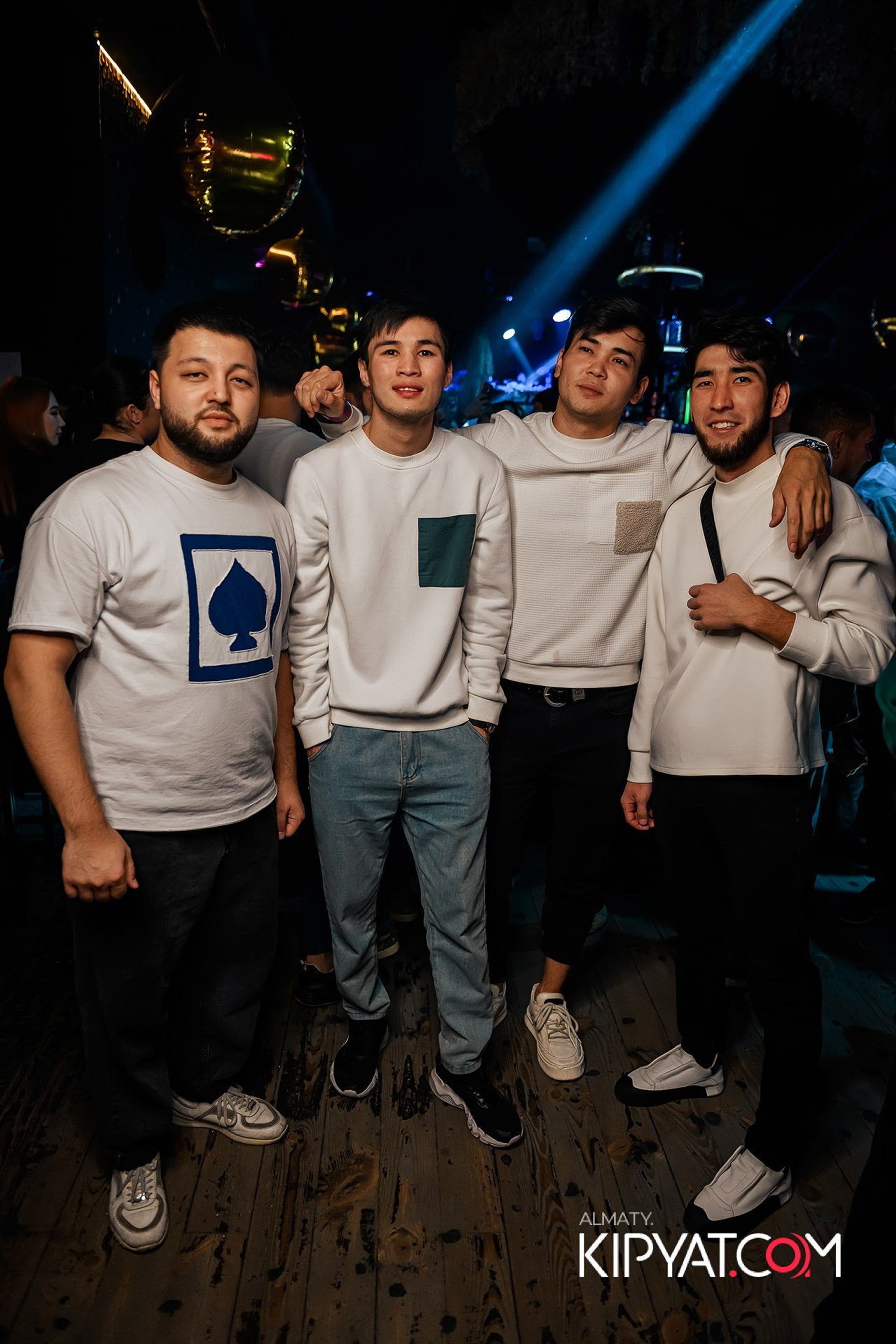 Uyat Еmes Bar. КИПЯТКОМ АЛМАТЫ!