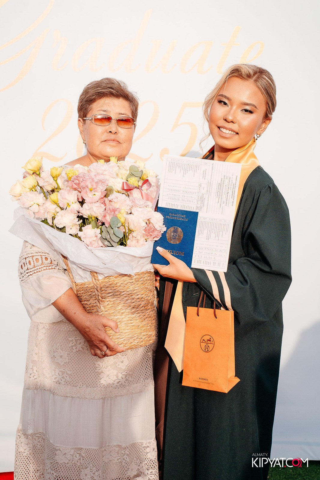 ВРУЧЕНИЕ ДИПЛОМОВ — НАРХОЗ КОЛЛЕДЖ. Part 2. КИПЯТКОМ АЛМАТЫ!