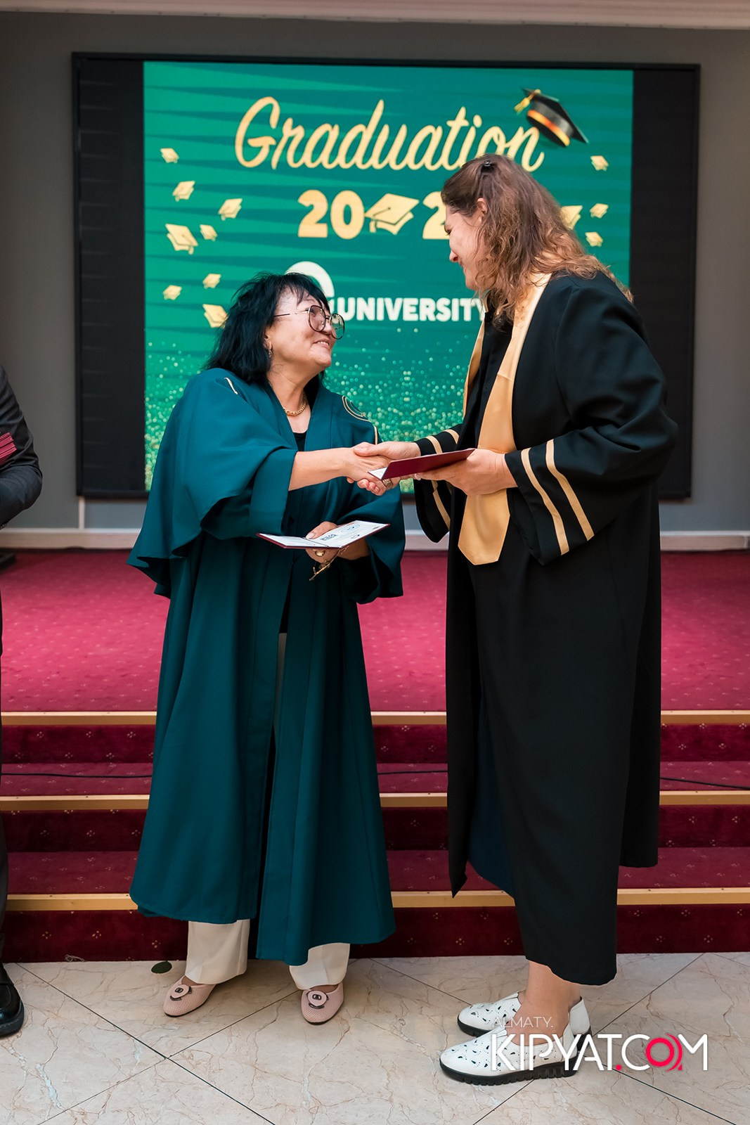 GRADUATION 2025 Q UNIVERSITY. КИПЯТКОМ АЛМАТЫ!
