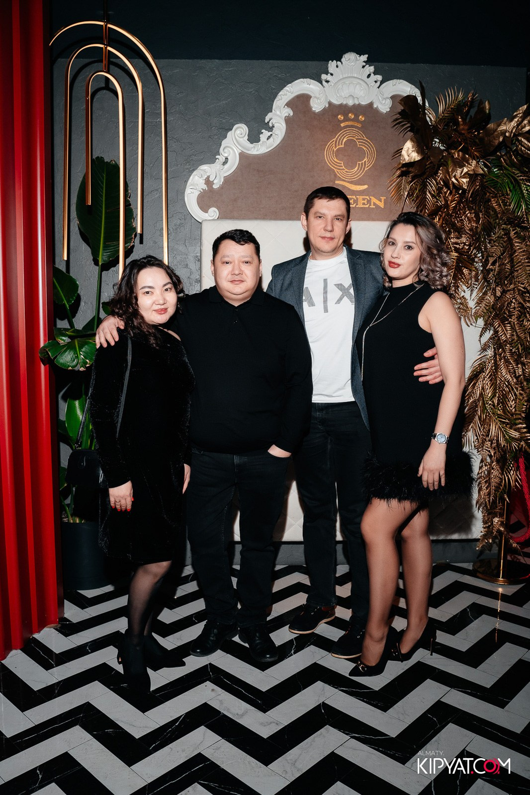 МИХАИЛ ШУФУТИНСКИЙ С СОЛЬНЫМ КОНЦЕРТОМ В QUEEN ALMATY. КИПЯТКОМ АЛМАТЫ!