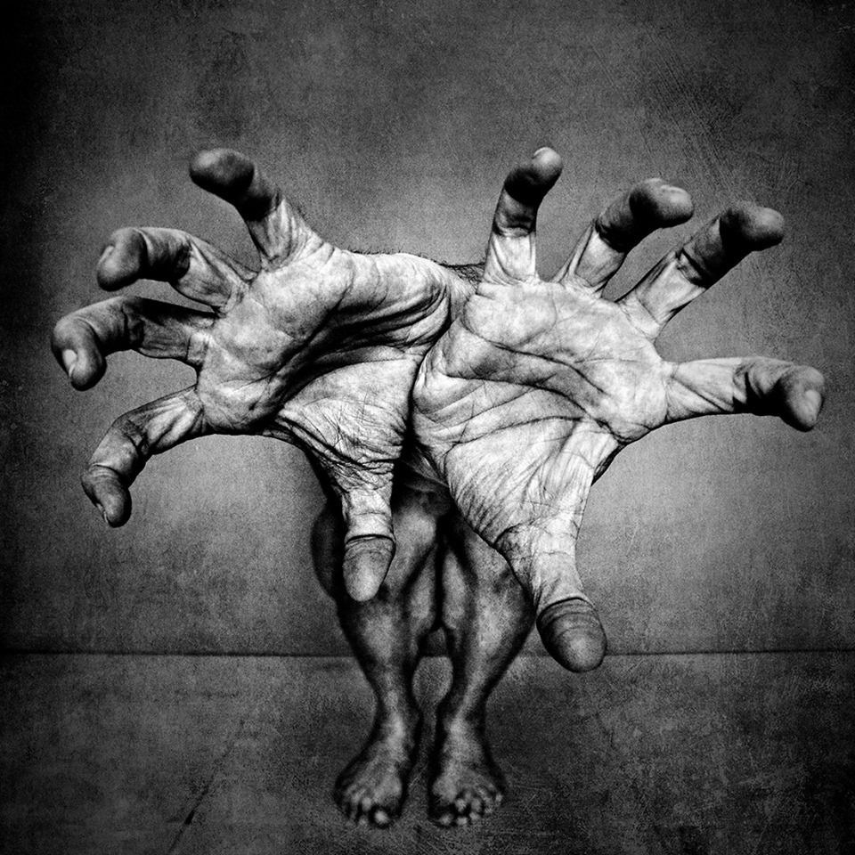 Ладони. Фотограф для маркетплейсов Михаил Бове