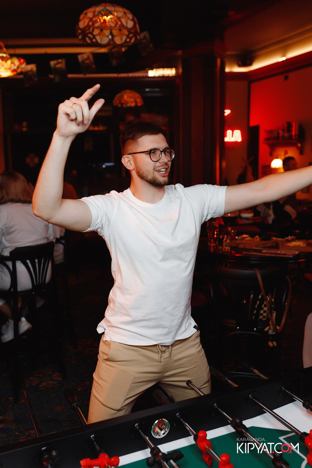 Harat's Irish Pub. Кипятком Караганда